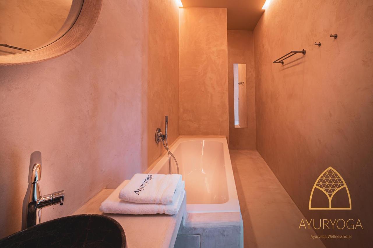 Ayuryoga Wellnesshotel Petegem Ngoại thất bức ảnh
